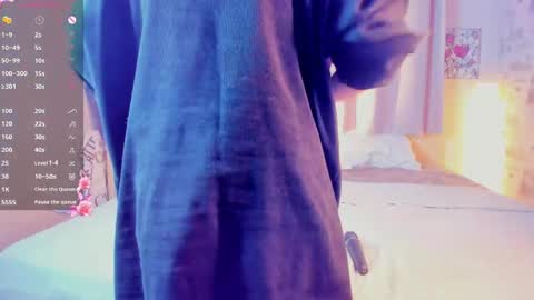 Snapshot of quyenlegasy chatting on 04/14/26, 07:03 Quyen online show from 04/14/26, 07:03