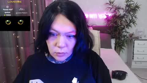 qwerty_annie online show from 03/10/26, 04:06
