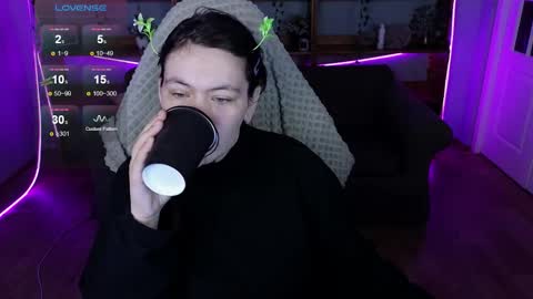 Snapshot of qwertyannie_lbo chatting on 04/23/26, 02:02 qwertyannie_lbo online show from 04/23/26, 02:02