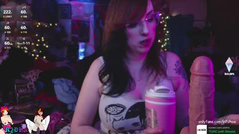 Snapshot of r2dho3 chatting on 03/27/26, 10:53 Amy Wild online show from 03/27/26, 10:53