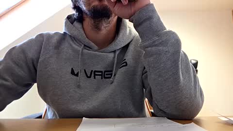 Snapshot of r301hp chatting on 11/20/25, 09:20 r301hp online show from 11/20/25, 09:20