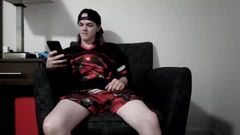 r_monkey583 online show from 10/17/25, 03:03