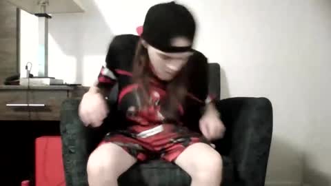 r_monkey583 online show from 10/23/25, 02:38