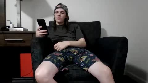 r_monkey583 online show from 11/13/25, 03:55