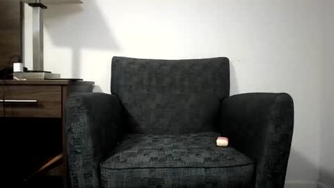 r_monkey583 online show from 12/16/25, 07:35