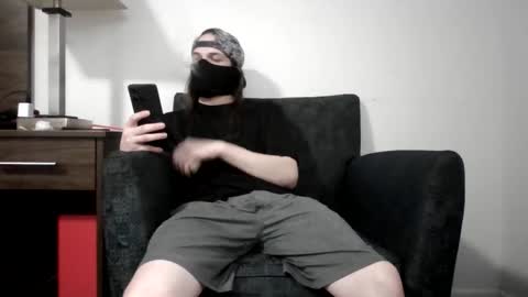 r_monkey583 online show from 12/18/25, 12:38