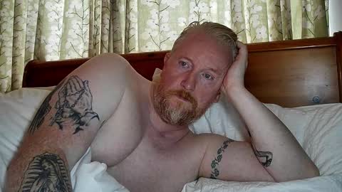 Snapshot of r_o_h_a_n chatting on 09/09/25, 12:37 r_o_h_a_n online show from 09/09/25, 12:37