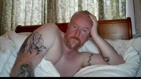 Snapshot of r_o_h_a_n chatting on 09/11/25, 08:14 r_o_h_a_n online show from 09/11/25, 08:14