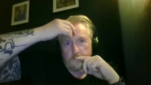 Snapshot of r_o_h_a_n_r_o_o_m chatting on 04/04/26, 01:48 r_o_h_a_n_r_o_o_m online show from 04/04/26, 01:48