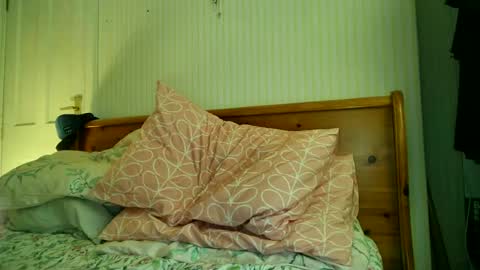 Snapshot of r_o_h_a_n_r_o_o_m chatting on 06/12/26, 12:59 r_o_h_a_n_r_o_o_m online show from 06/12/26, 12:59