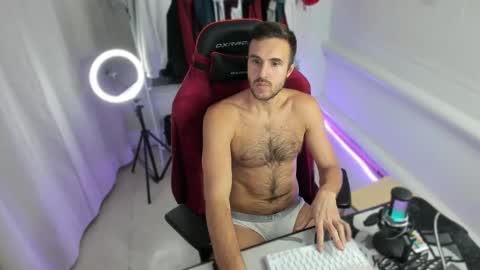 Snapshot of raamos chatting on 09/16/25, 04:41 Nikita online show from 09/16/25, 04:41