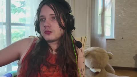 Snapshot of rabbitboyy1 chatting on 09/12/25, 08:36 rabbitboyy online show from 09/12/25, 08:36