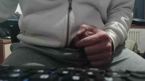 Raccoon68 online show from 02/11/26, 09:58