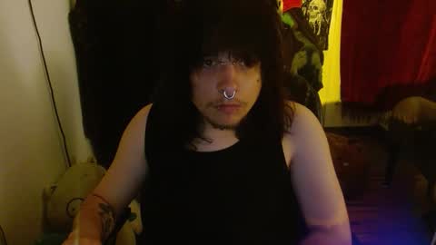 Snapshot of raccoonboy22 chatting on 04/30/26, 02:18 raccoonboy online show from 04/30/26, 02:18