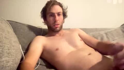 Snapshot of racerslut6589 chatting on 10/21/25, 01:39 boy toy for fun online show from 10/21/25, 01:39