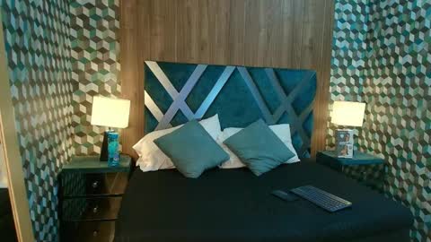 Snapshot of rache_roth chatting on 04/22/26, 09:27 Rachel online show from 04/22/26, 09:27