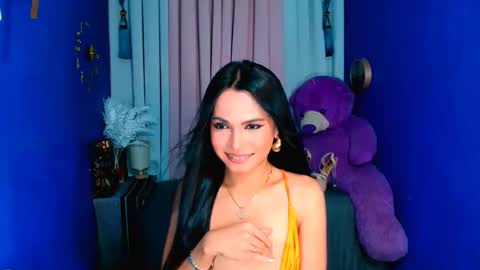 Snapshot of rachel_cummer chatting on 01/31/25, 01:34 Rachel cummer online show from 01/31/25, 01:34