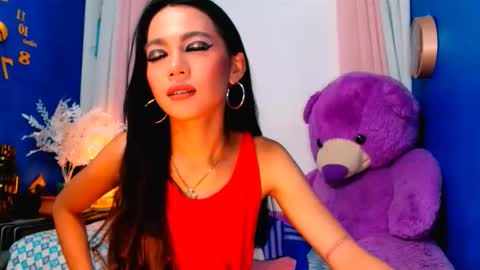 Snapshot of rachel_cummer chatting on 02/09/25, 08:34 Rachel cummer online show from 02/09/25, 08:34