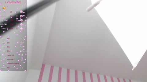 Snapshot of rachel_deal chatting on 12/18/24, 11:19 Rachel online show from 12/18/24, 11:19