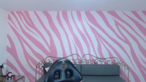 Snapshot of rachel_deal chatting on 01/25/25, 08:10 Rachel online show from 01/25/25, 08:10