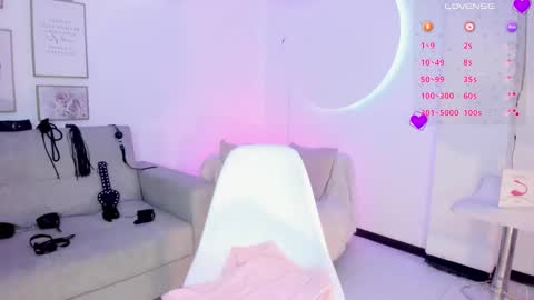 RACHEL ES online show from 01/16/25, 04:07