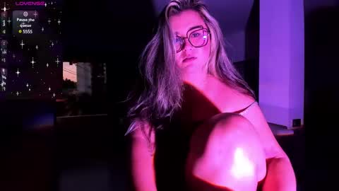 Snapshot of rachel_fo chatting on 12/10/24, 10:58 Rachel Foss online show from 12/10/24, 10:58