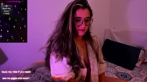 Snapshot of rachel_fo chatting on 12/18/24, 06:57 Rachel Foss online show from 12/18/24, 06:57