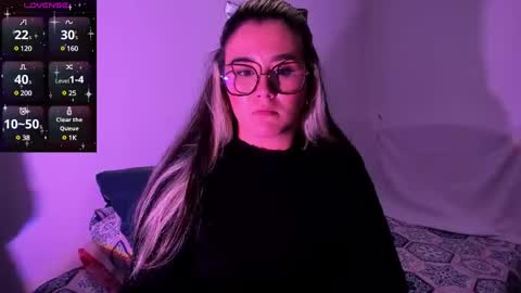 Snapshot of rachel_fo chatting on 12/20/24, 12:08 Rachel Foss online show from 12/20/24, 12:08