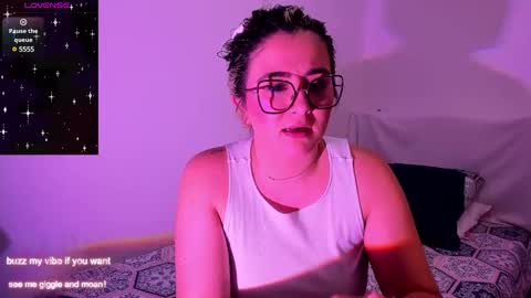 Snapshot of rachel_fo chatting on 12/21/24, 08:54 Rachel Foss online show from 12/21/24, 08:54