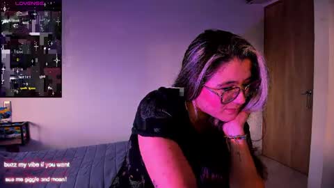 Snapshot of rachel_fo chatting on 12/26/24, 10:09 Rachel Foss online show from 12/26/24, 10:09