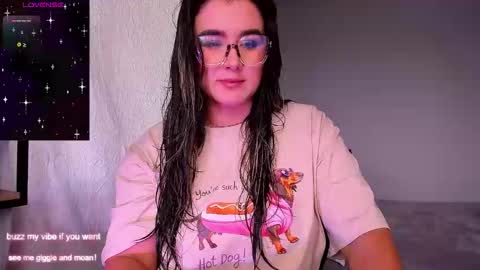 Snapshot of rachel_fo chatting on 04/07/26, 07:14 Rachel Foss online show from 04/07/26, 07:14