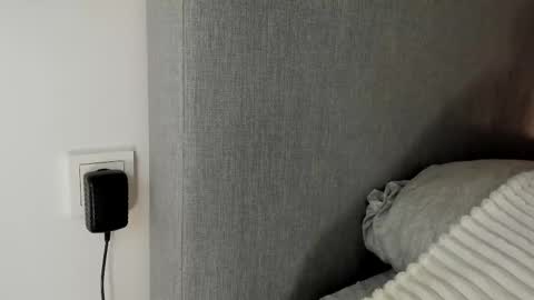 Sherryl online show from 12/19/25, 09:05