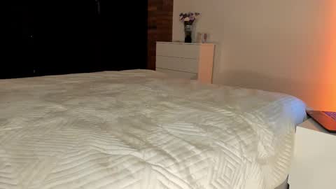 Sherryl online show from 02/23/26, 06:49