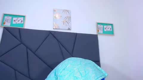 Snapshot of rachelbrown_ chatting on 12/14/24, 06:20 MALIKA Z online show from 12/14/24, 06:20