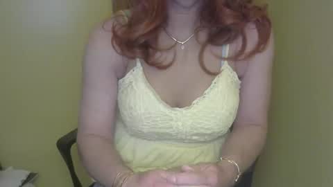 Snapshot of rachelcrossxo chatting on 04/08/26, 01:27 RachelCrossXO online show from 04/08/26, 01:27