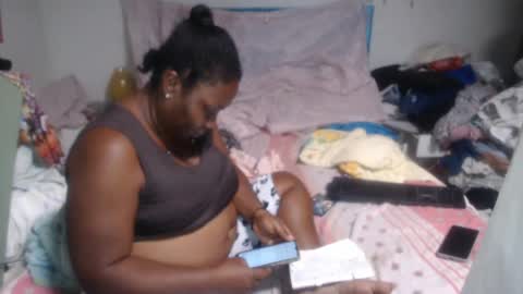 Snapshot of rachelexoticgirl chatting on 04/15/26, 09:37 rachelexoticgirl online show from 04/15/26, 09:37