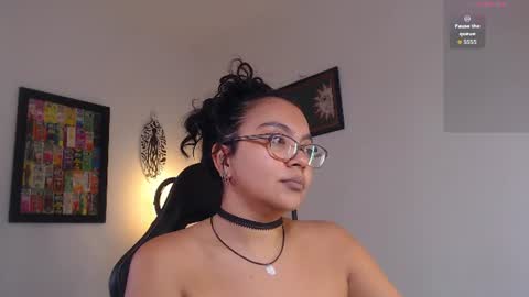 Snapshot of rachell_420 chatting on 06/29/26, 03:23 rachell_420 online show from 06/29/26, 03:23