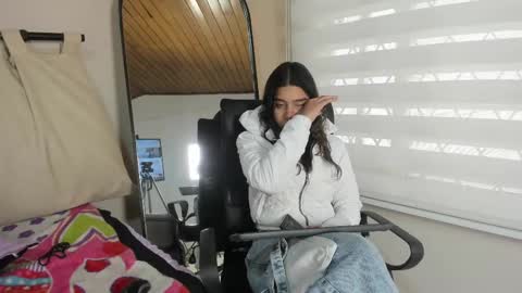 Rachell online show from 02/09/25, 01:46