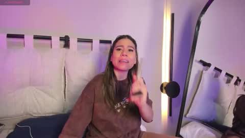 Snapshot of rachell_criss chatting on 01/10/26, 03:41 Rachell online show from 01/10/26, 03:41