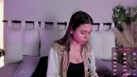 Snapshot of rachell_criss chatting on 02/04/26, 03:45 Rachell online show from 02/04/26, 03:45