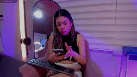 Snapshot of rachell_criss chatting on 03/04/26, 04:07 Rachell online show from 03/04/26, 04:07