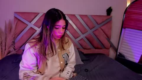 Snapshot of rachell_criss chatting on 03/29/26, 04:34 Rachell online show from 03/29/26, 04:34