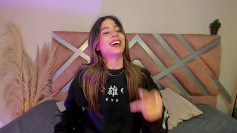 Snapshot of rachell_criss chatting on 04/01/26, 04:13 Rachell online show from 04/01/26, 04:13