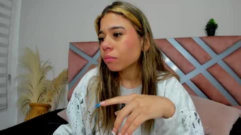 Rachell online show from 06/06/26, 04:39