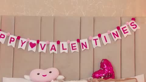 Rachell online show from 02/12/25, 05:48