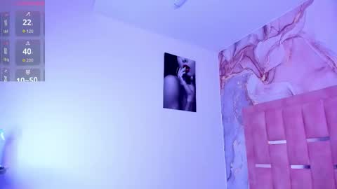 Snapshot of rachell_grey_ chatting on 10/29/25, 03:20 Rachel online show from 10/29/25, 03:20