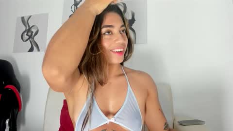 Snapshot of rachell_owen chatting on 10/13/25, 11:21 rachell_owen online show from 10/13/25, 11:21