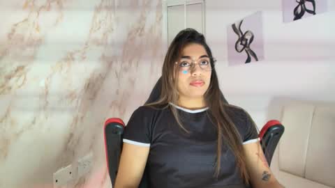 rachell_owen online show from 11/30/25, 05:00