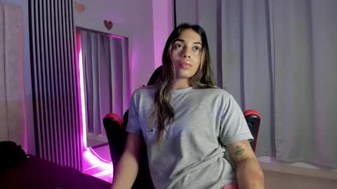 rachell_owen online show from 12/03/25, 04:42