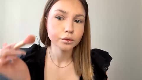 Snapshot of rachellemontag chatting on 03/02/26, 10:11 Alex online show from 03/02/26, 10:11